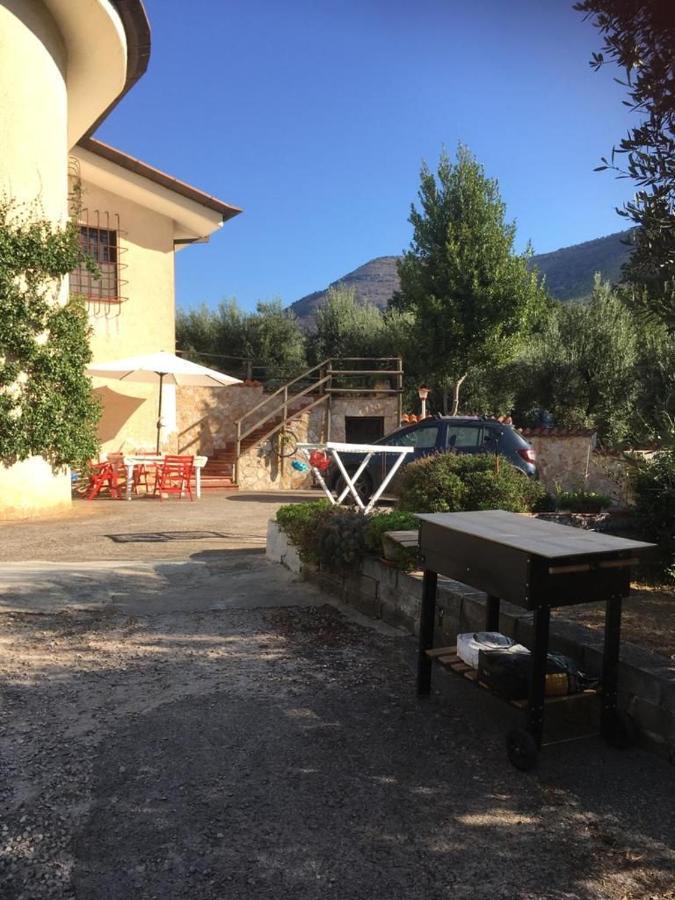 Casa Fra Gli Ulivi Di Giuseppe Vendégház Sonnino Kültér fotó