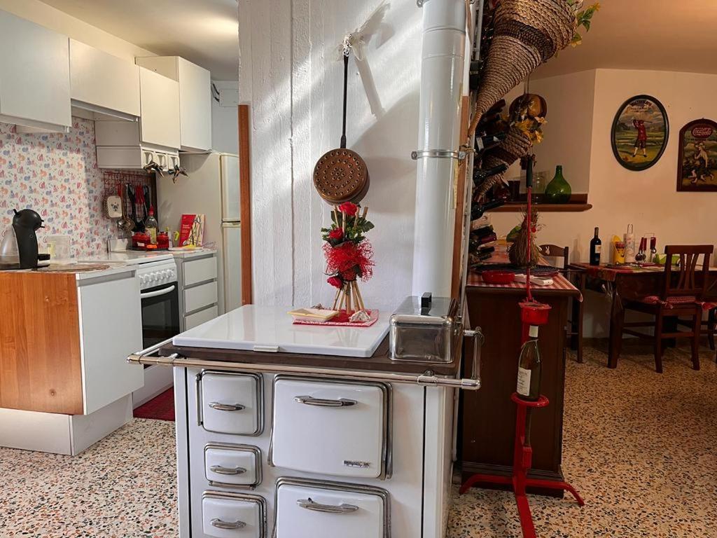 Casa Fra Gli Ulivi Di Giuseppe Vendégház Sonnino Kültér fotó