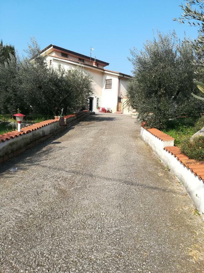 Casa Fra Gli Ulivi Di Giuseppe Vendégház Sonnino Kültér fotó